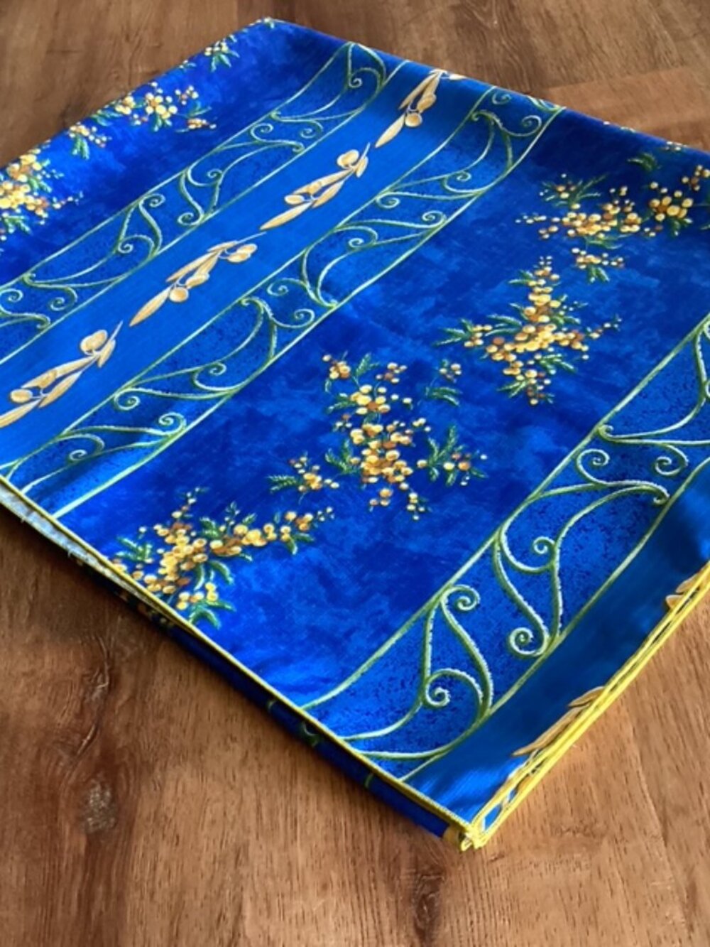 Blue &‎ Yellow Tablecloth Rectangle 96'x60" Cotton Excellent Condition